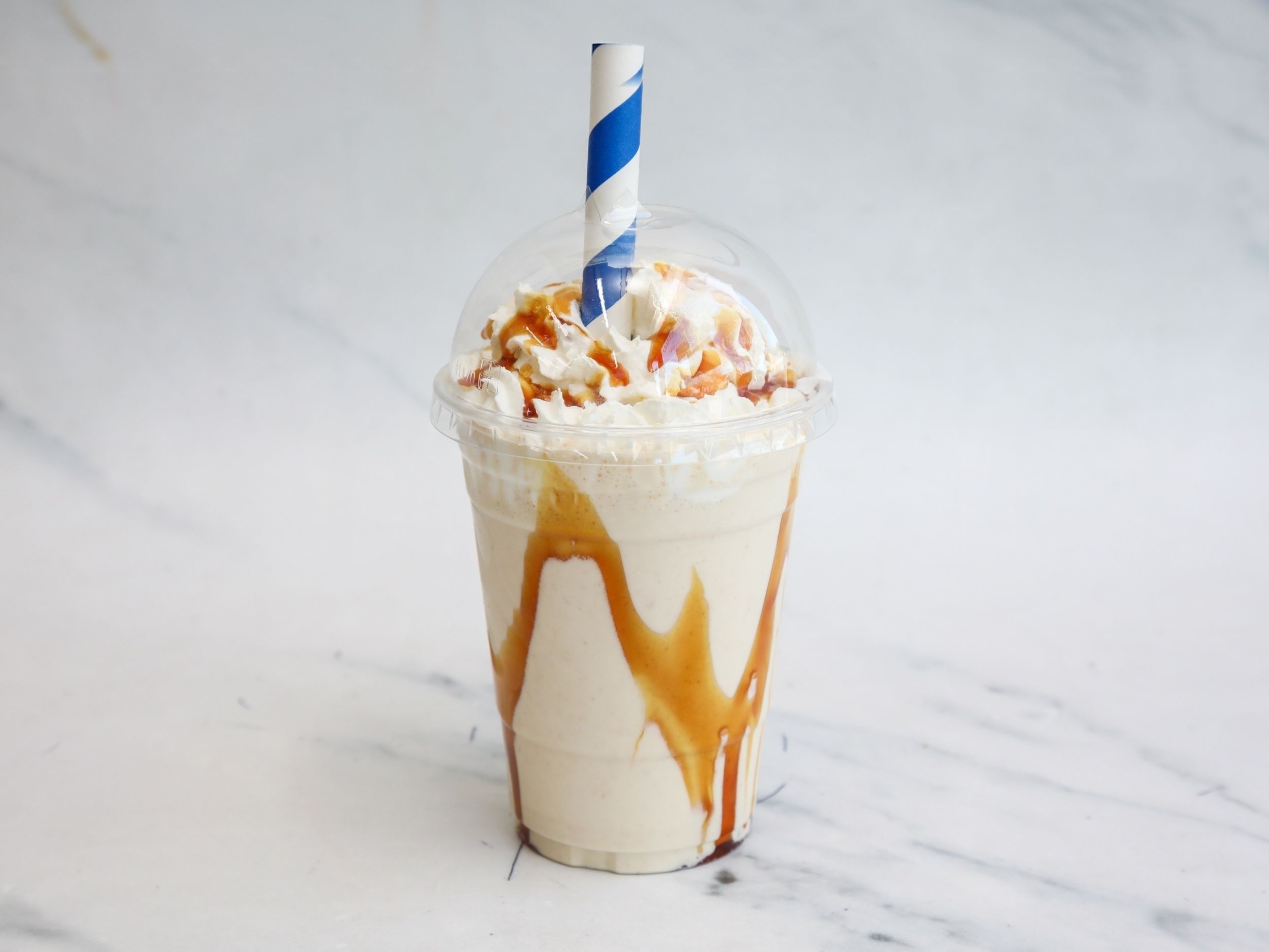 Kinder Deluxe Milkshake